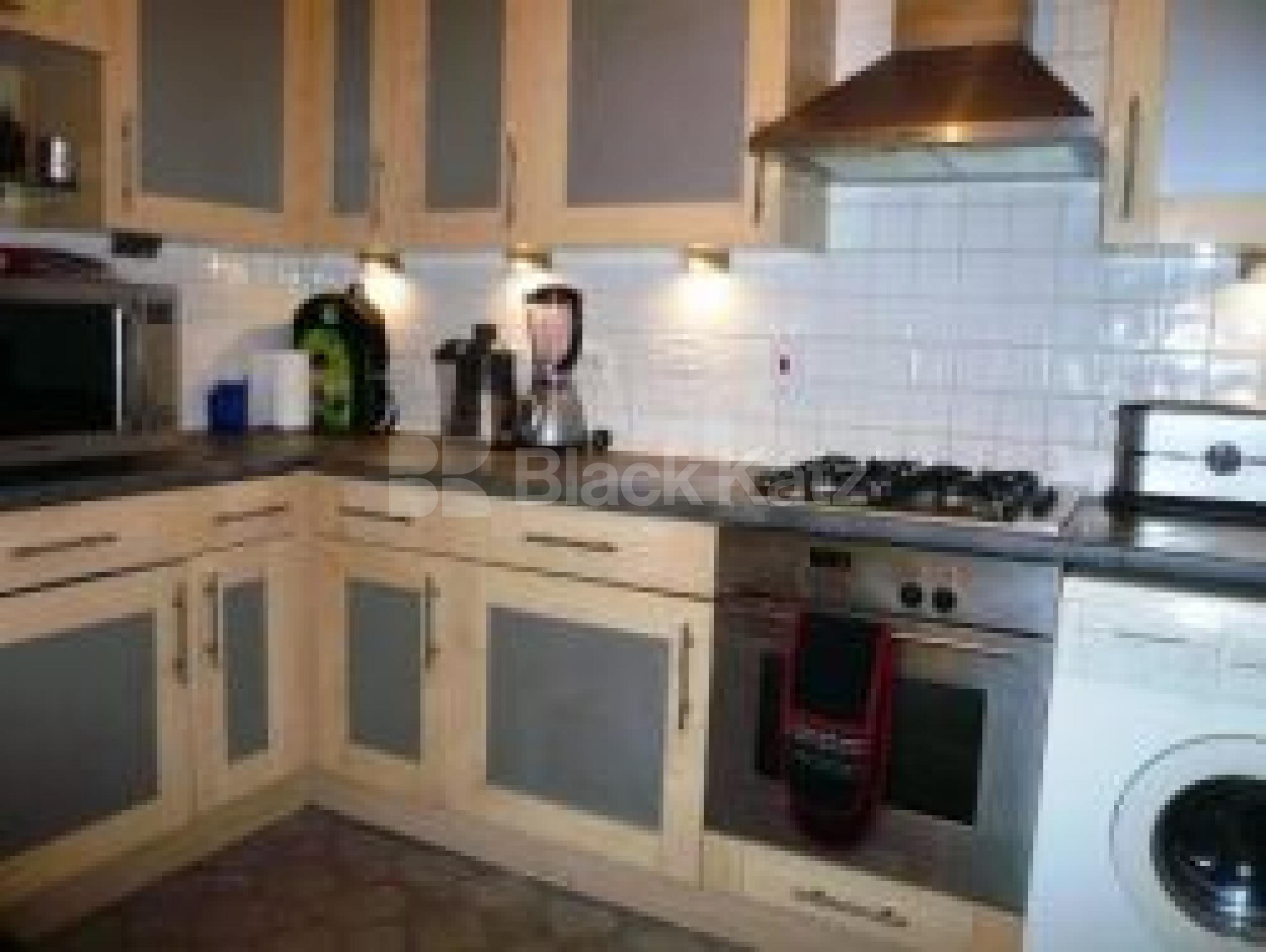 			3 Bedroom, 1 bath, 1 reception Flat			 Primrose Close, FINCHLEY CENTRAL N3